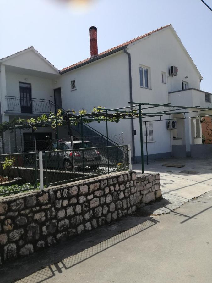 Apartmani Lukacic Biograd Na Moru Extérieur photo